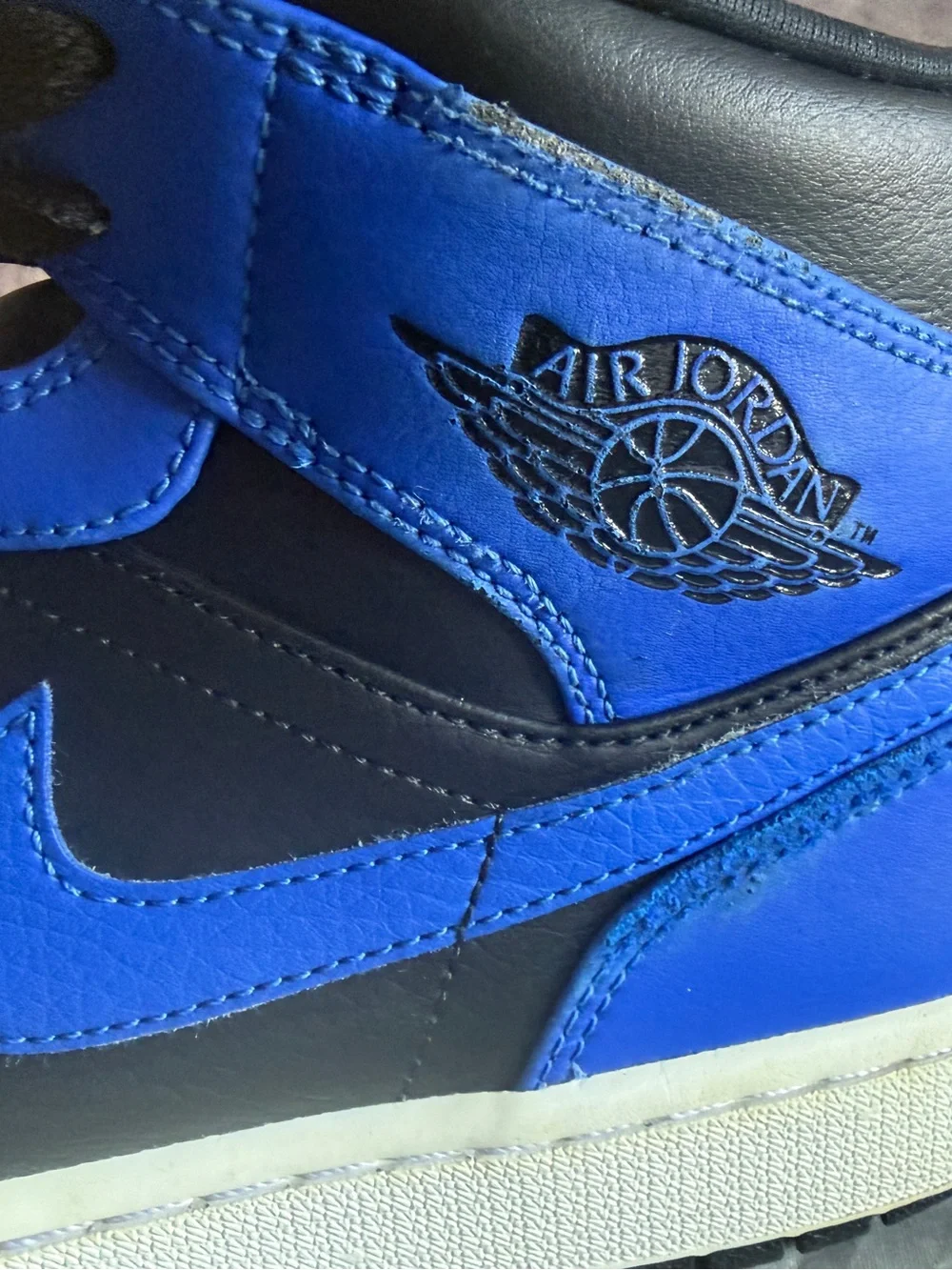 Nike Air Jordan 1 Mid Hyper Royal size 10